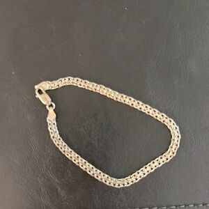 Men’s Preloved sterling silver 8 inch bracelet.